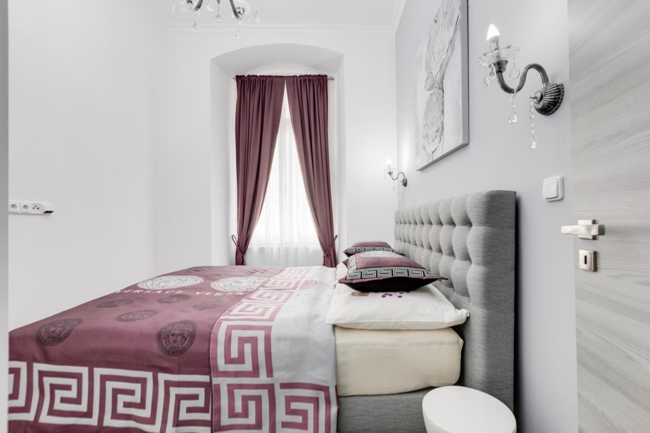 Apartment Thunovska 10 プラハ エクステリア 写真